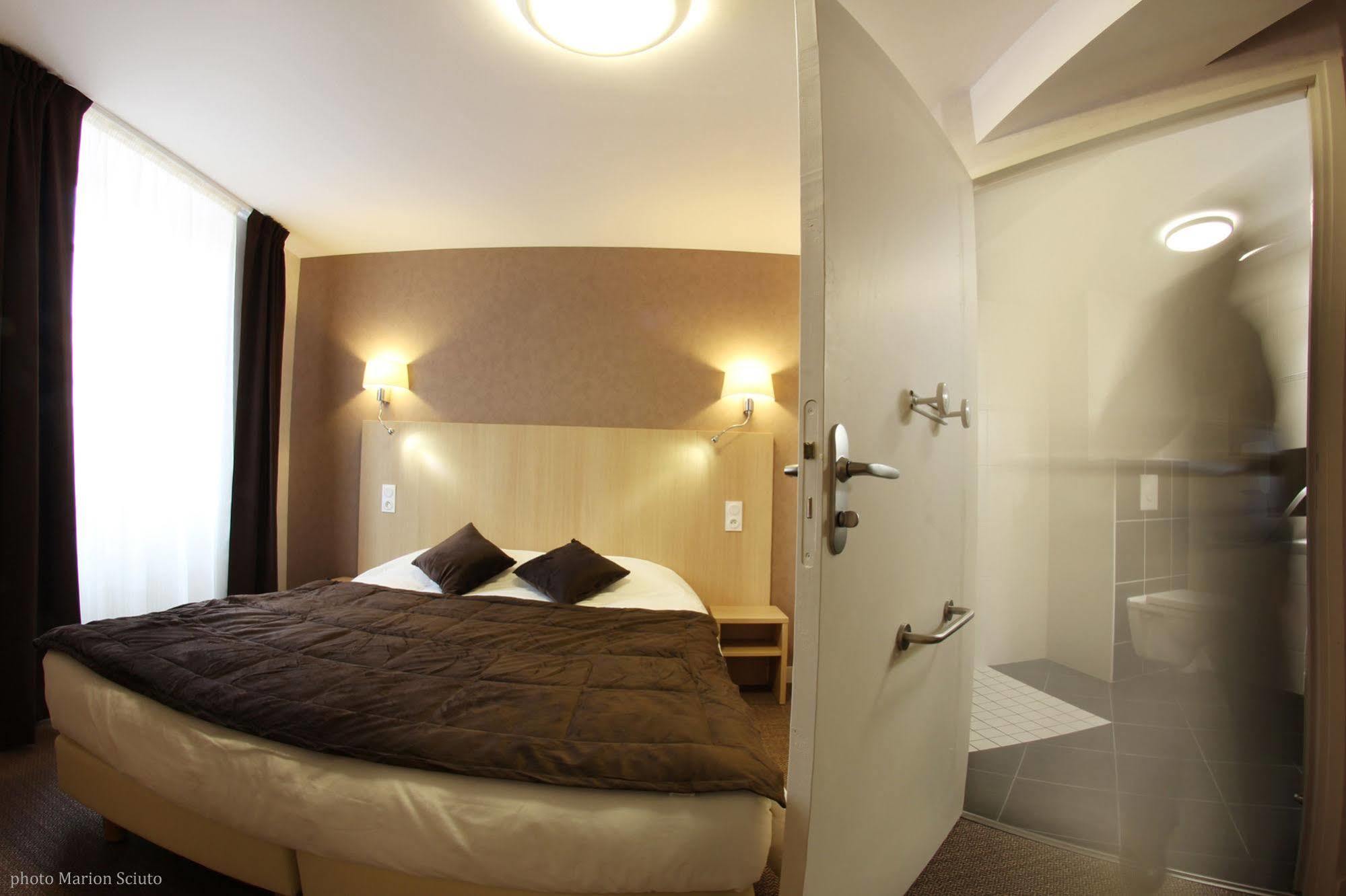 Hotel De L'Abbaye Sauxillanges Eksteriør bilde
